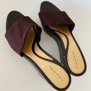 Tahari shoes